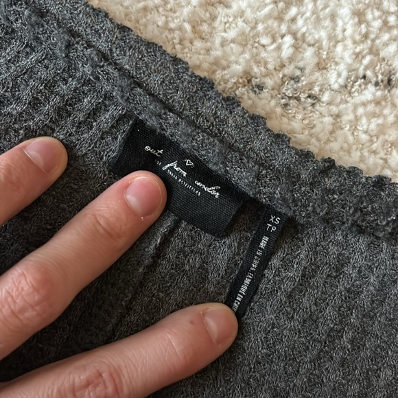 Urban Outfitters Out From Under XS Lounge Long Sleeve Oversized Top - Picture 3 of 8